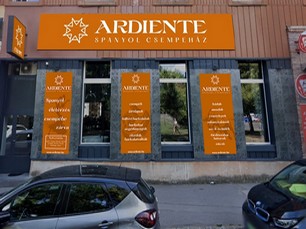 https://ardiente.dev.impressive.hu/wp-content/uploads/2021/08/showroom-03.jpg